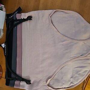 TAHARI Seamless Panties Set